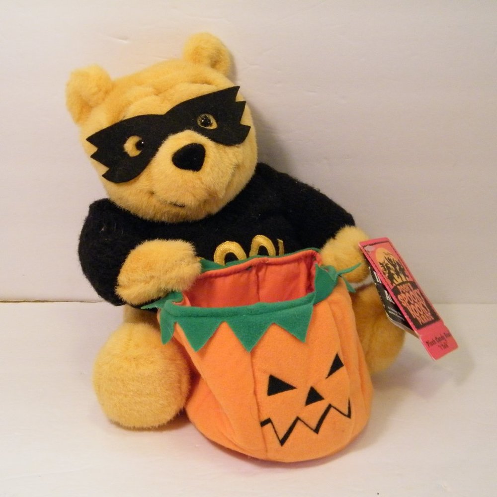 Talking Winnie The Pooh Halloween Plush NWT